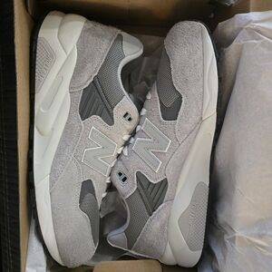 Mens New Balance Shoes NEW IN BOX